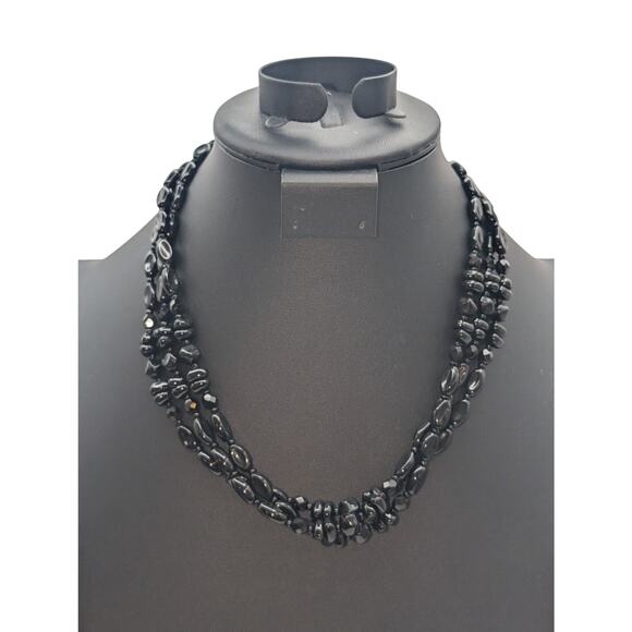 Vintage Three Strand Black Glass Beaded Slide In Fancy Clasp Necklace - Picture 6 of 6